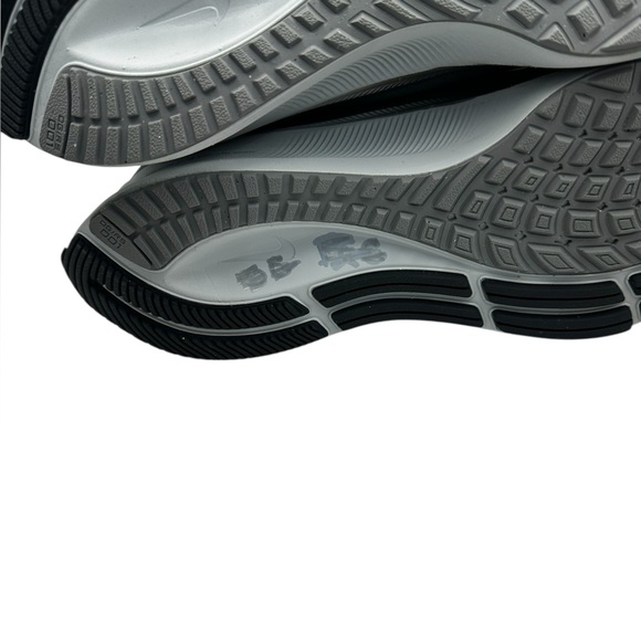Nike Air Zoom Pegasus 37 Black Grey Men’s Running Shoes Size 8.5 - Picture 8 of 8